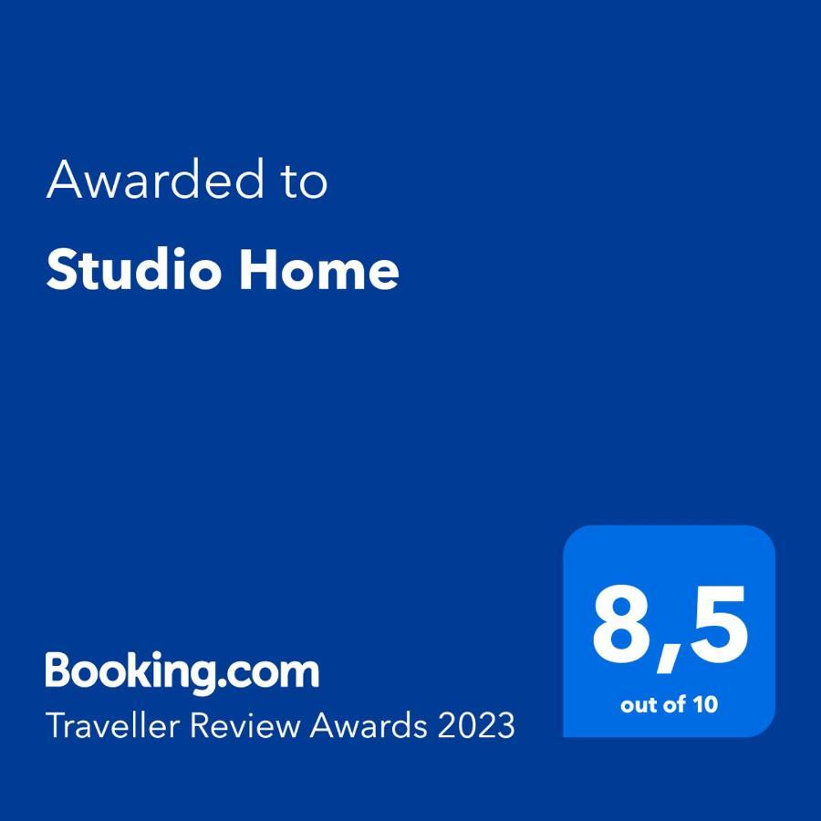 Studio Home 纳乌萨 外观 照片