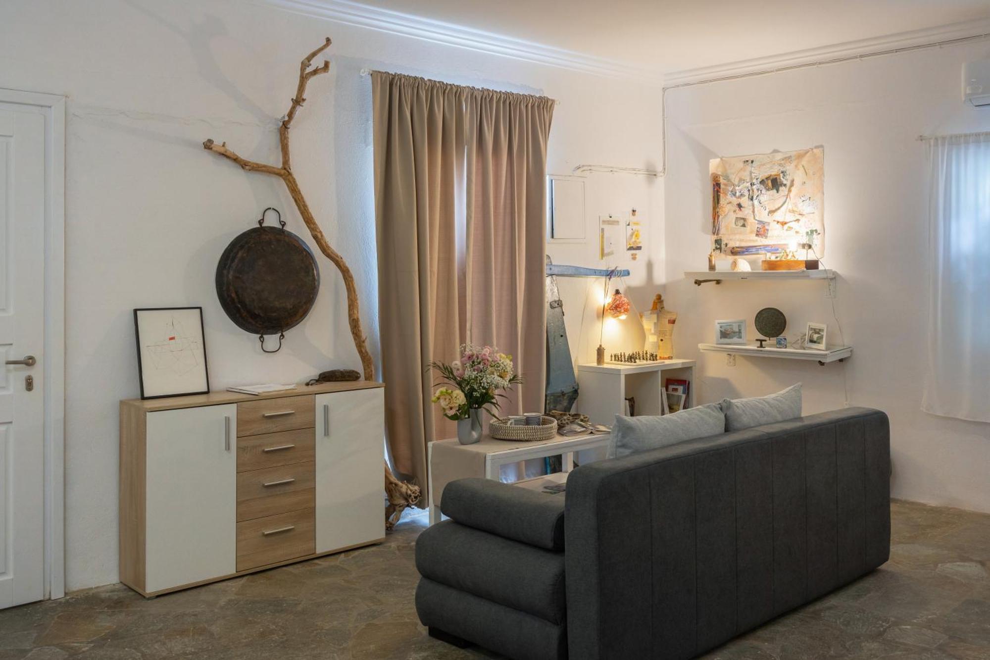 Studio Home 纳乌萨 客房 照片